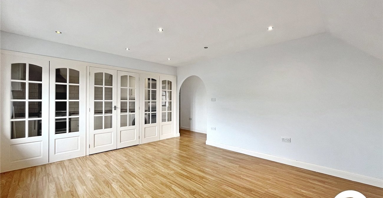 2 bedroom property to rent in High Halstow | Robinson Michael & Jackson