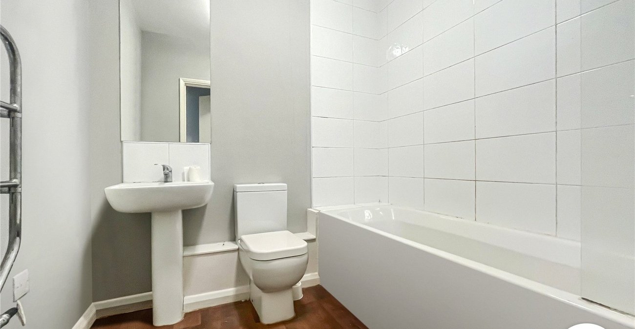 2 bedroom property to rent in Gillingham | Robinson Michael & Jackson