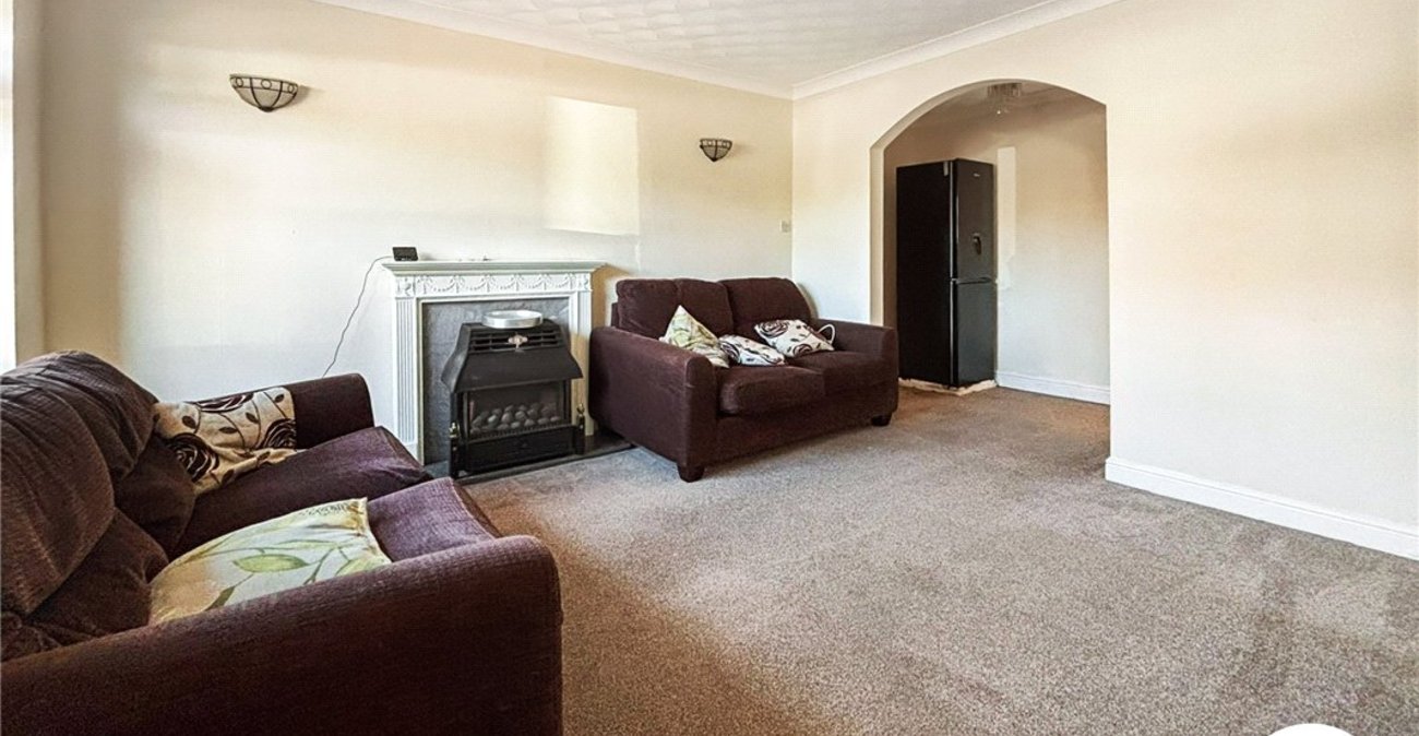 5 bedroom house to rent in Hextable | Robinson Jackson