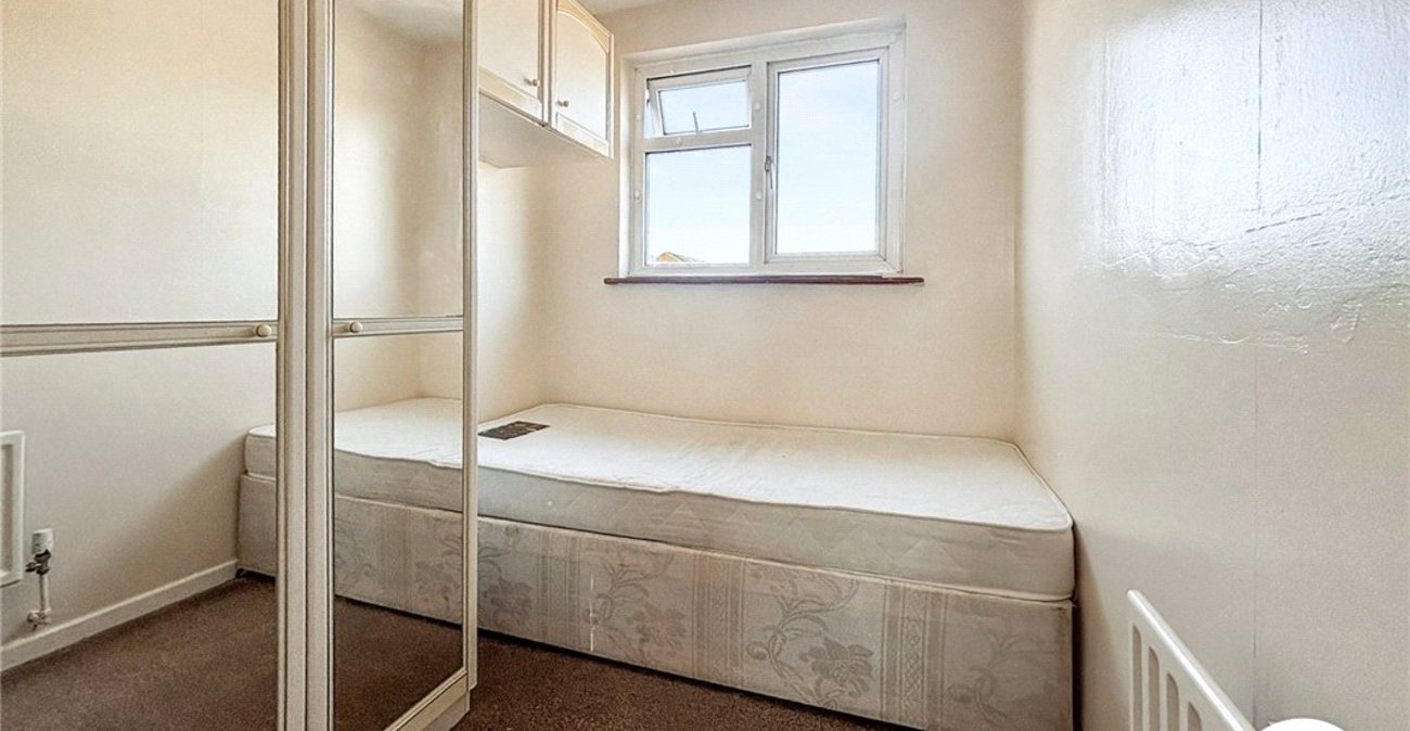 5 bedroom house to rent in Hextable | Robinson Jackson