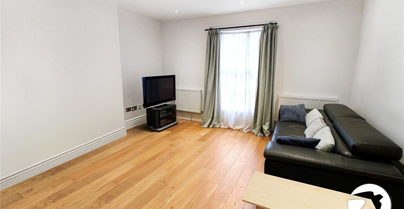 2 bedroom property to rent in Gravesend | Robinson Michael & Jackson