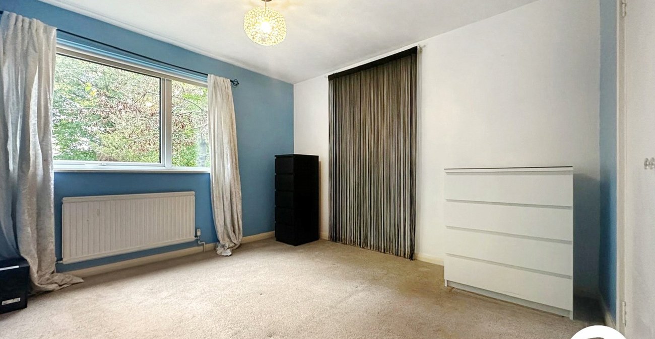 2 bedroom property to rent in London | 