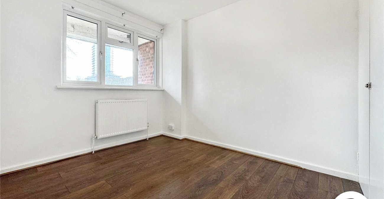 2 bedroom property to rent in London | 