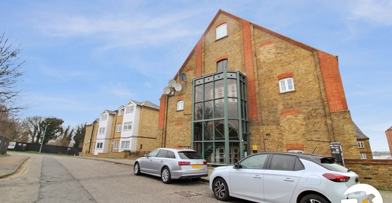 1 bedroom property to rent in Gravesend | Robinson Michael & Jackson