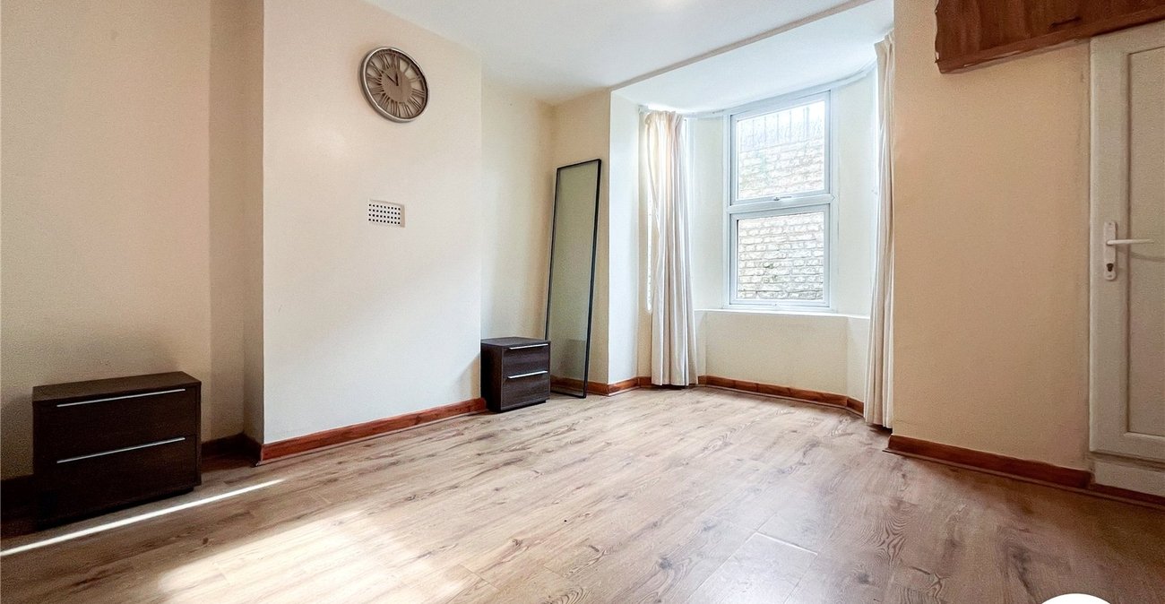 3 bedroom house to rent in Rochester | Robinson Michael & Jackson