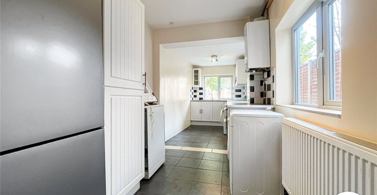 3 bedroom house to rent in Rochester | Robinson Michael & Jackson