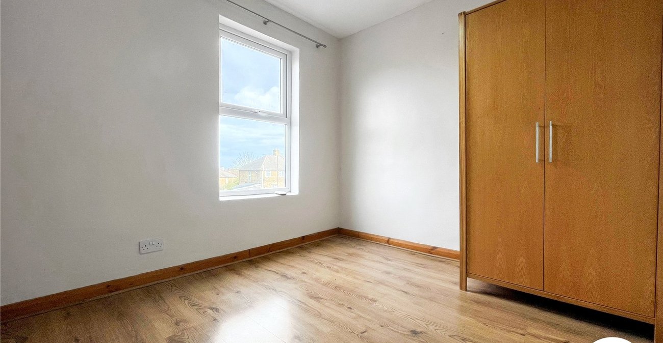 3 bedroom house to rent in Rochester | Robinson Michael & Jackson