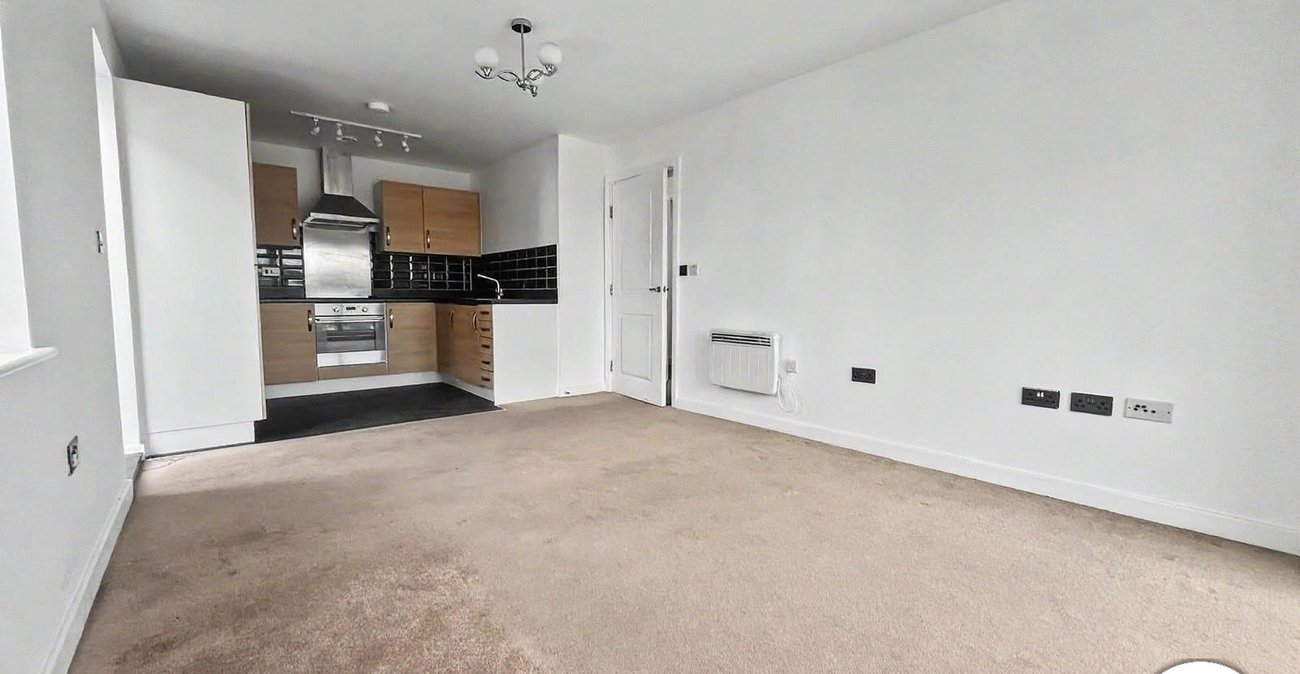 2 bedroom property to rent in Belvedere | Robinson Jackson
