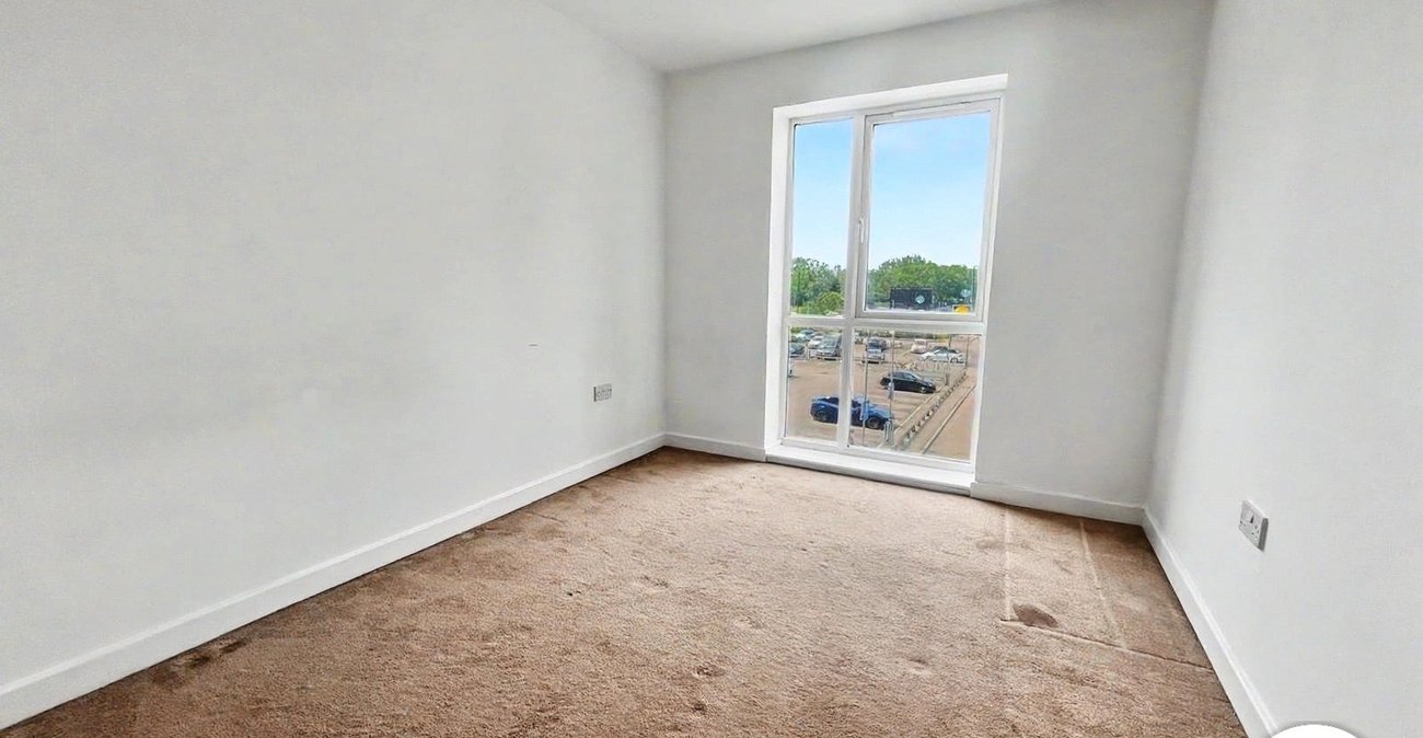 2 bedroom property to rent in Belvedere | Robinson Jackson