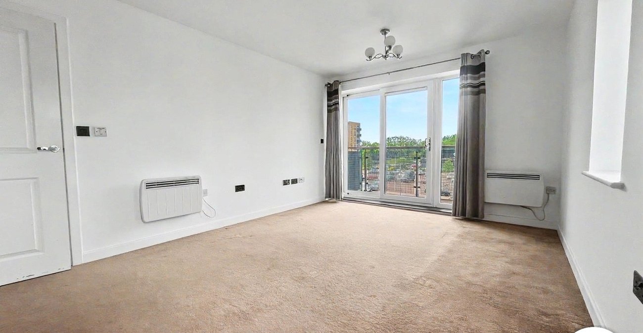 2 bedroom property to rent in Belvedere | Robinson Jackson