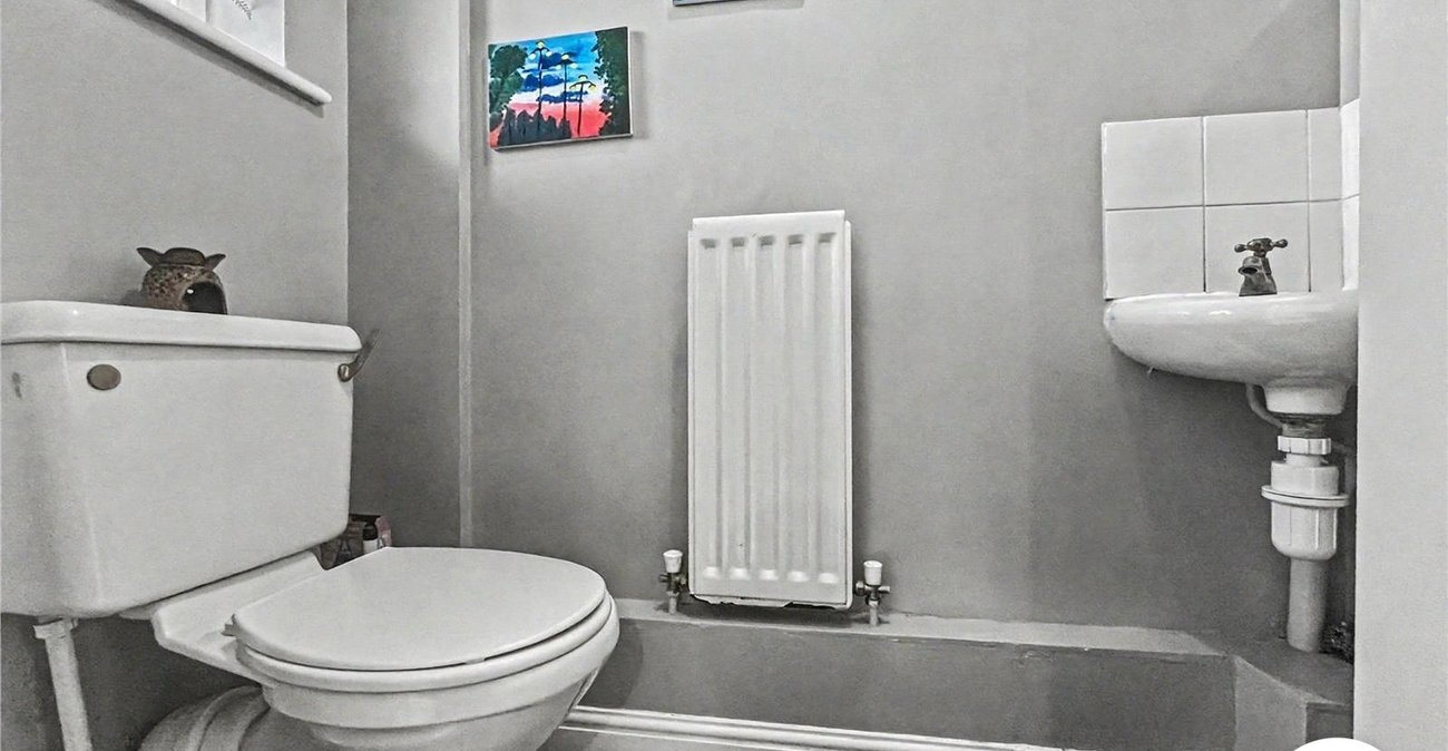 3 bedroom house to rent in Gillingham | Robinson Michael & Jackson