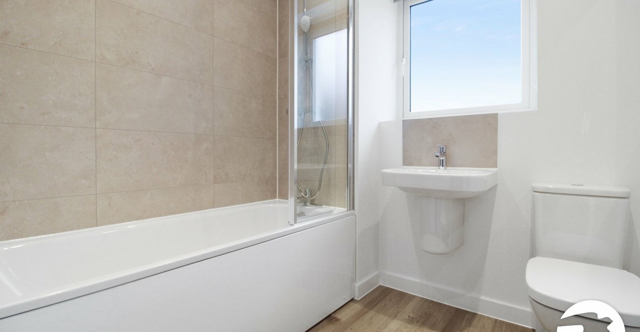 3 bedroom house to rent in Alkerden | Robinson Michael & Jackson