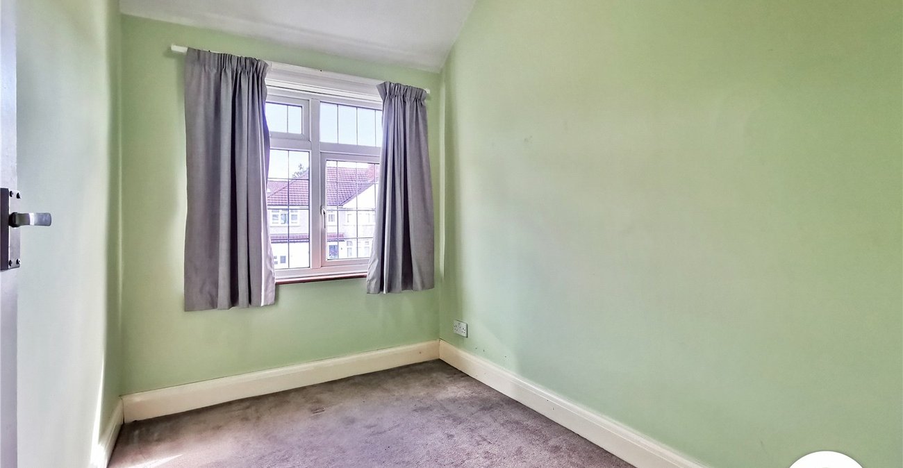 3 bedroom house to rent in Erith | Robinson Jackson