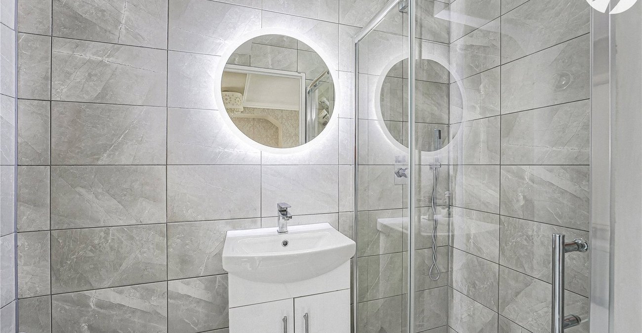 4 bedroom house to rent in Dartford | Robinson Jackson