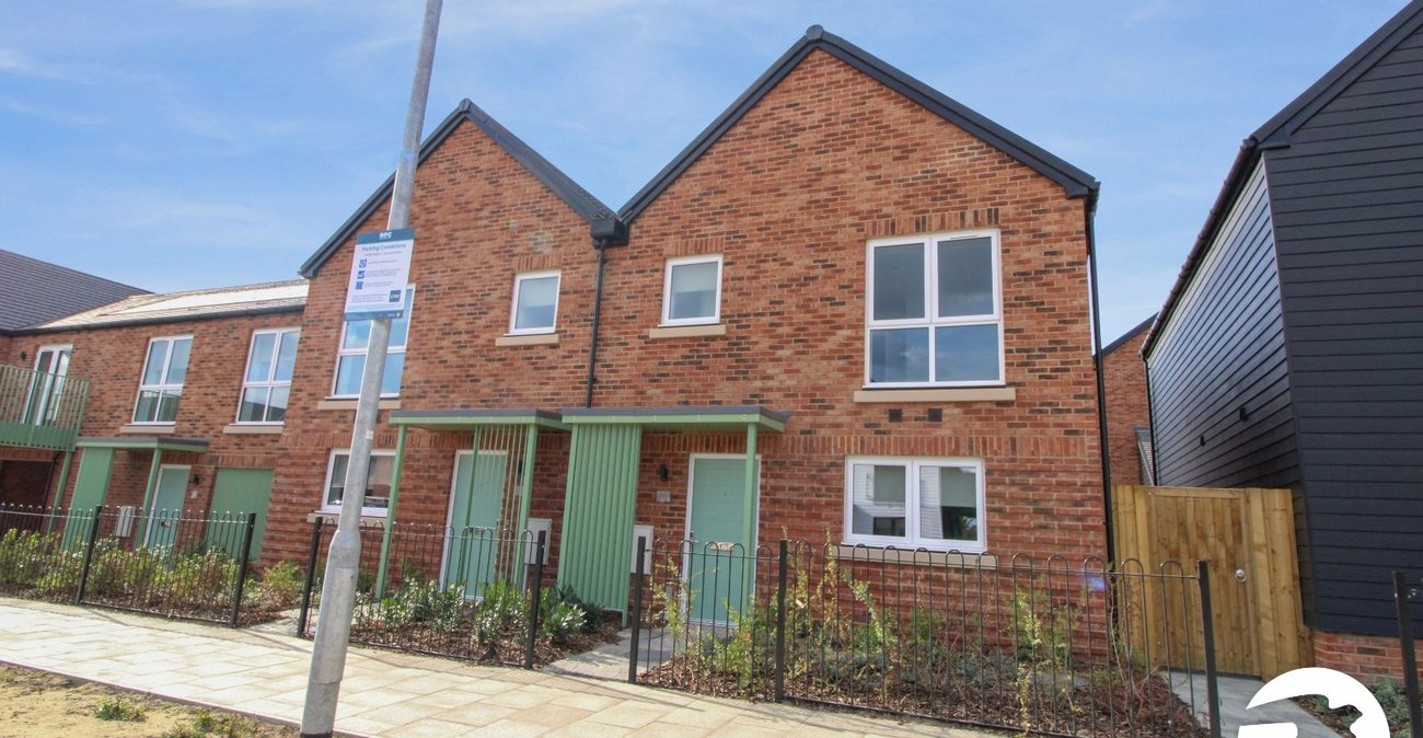 3 bedroom house to rent in Alkerden | Robinson Michael & Jackson