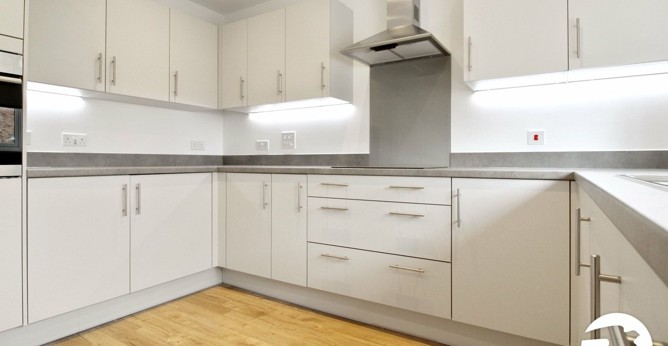 3 bedroom house to rent in Alkerden | Robinson Michael & Jackson