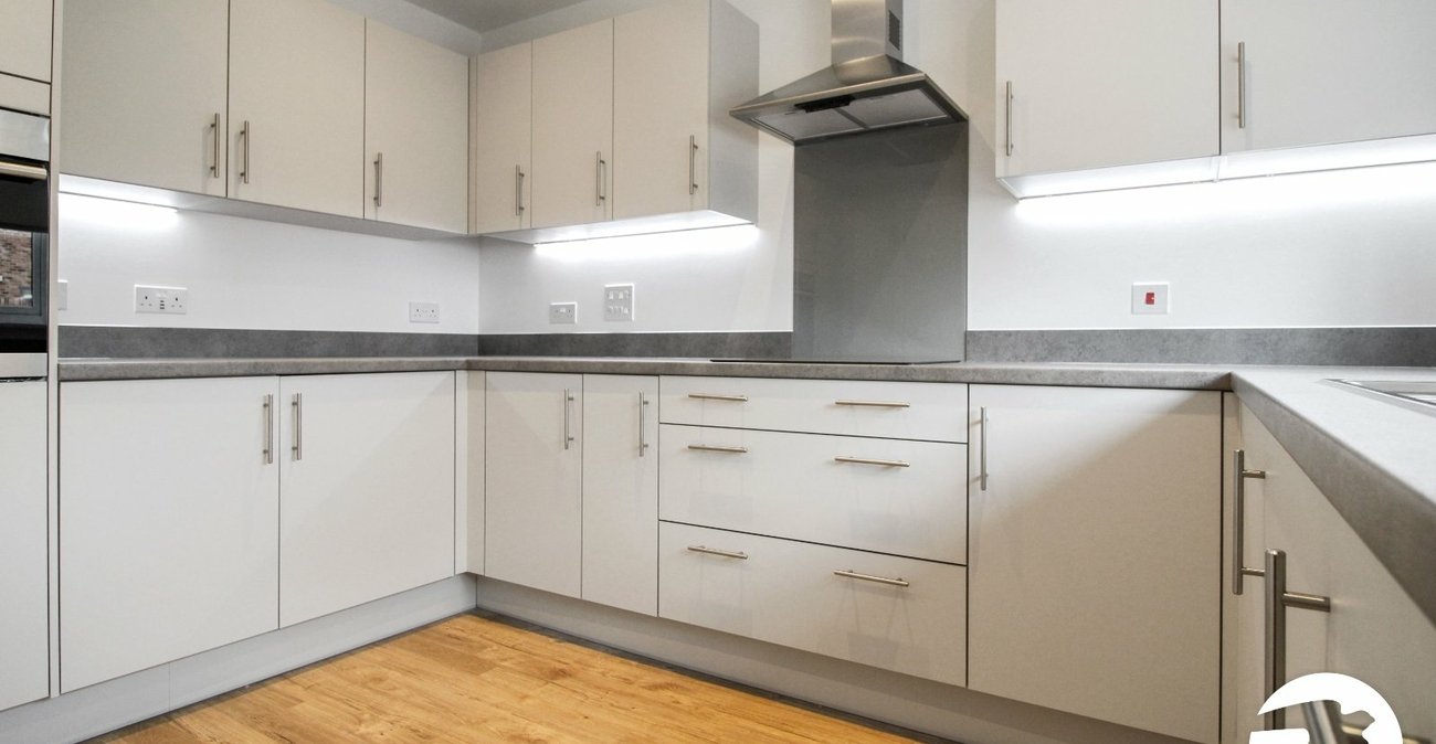 3 bedroom house to rent in Alkerden | Robinson Michael & Jackson