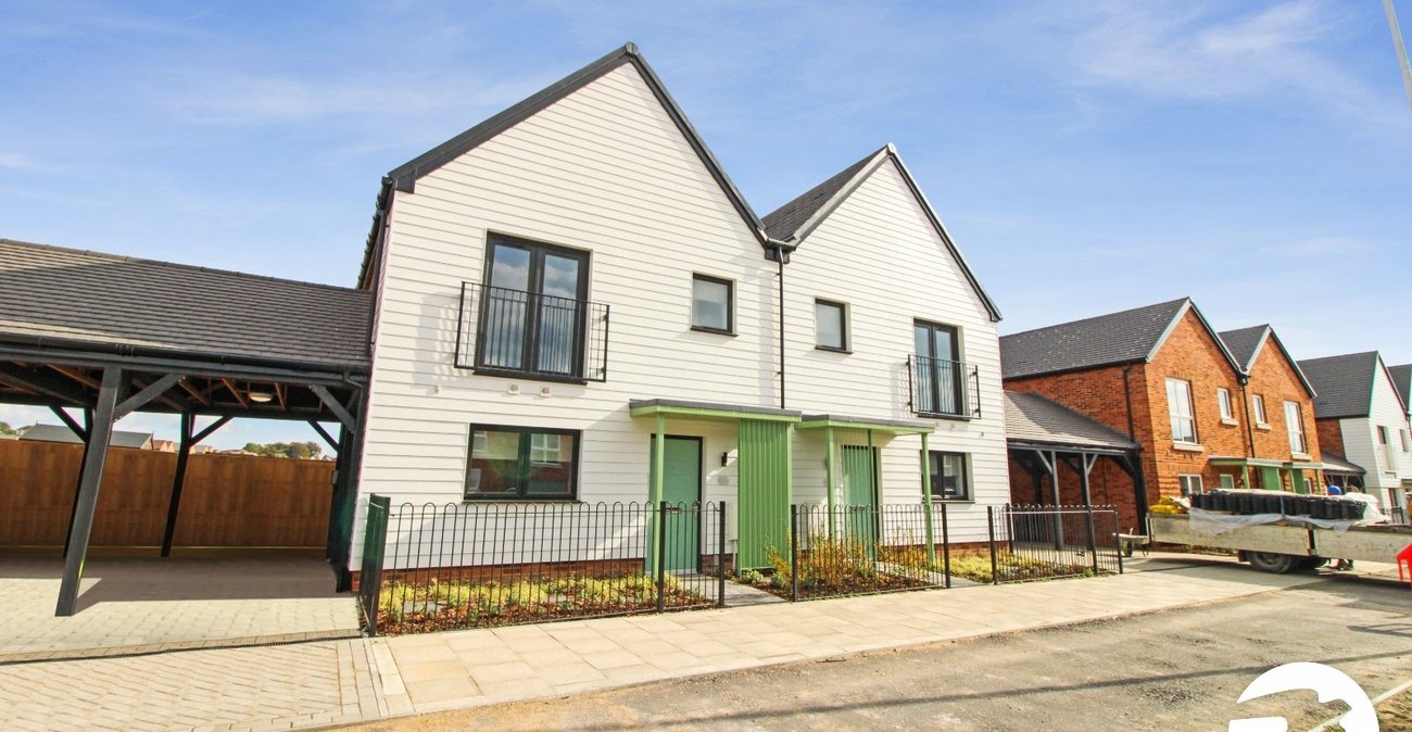 3 bedroom house to rent in Alkerden | Robinson Michael & Jackson