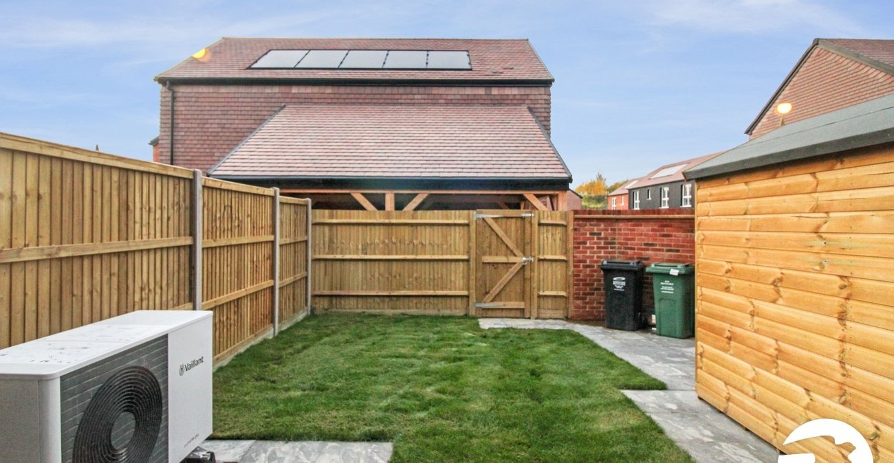 3 bedroom house to rent in Alkerden | Robinson Michael & Jackson