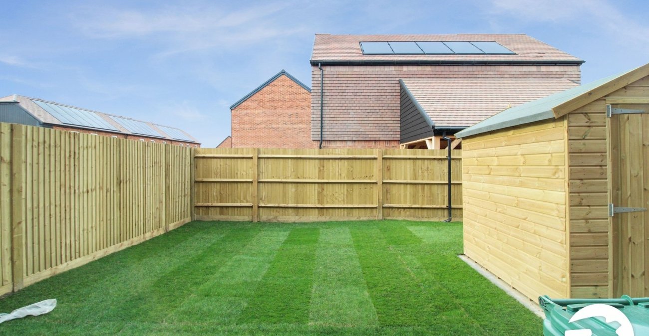 3 bedroom house to rent in Alkerden | Robinson Michael & Jackson