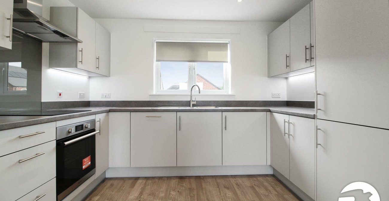 2 bedroom property to rent in Alkerden | Robinson Michael & Jackson