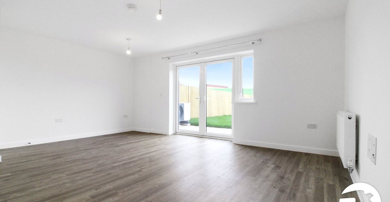 3 bedroom house to rent in Alkerden | Robinson Michael & Jackson