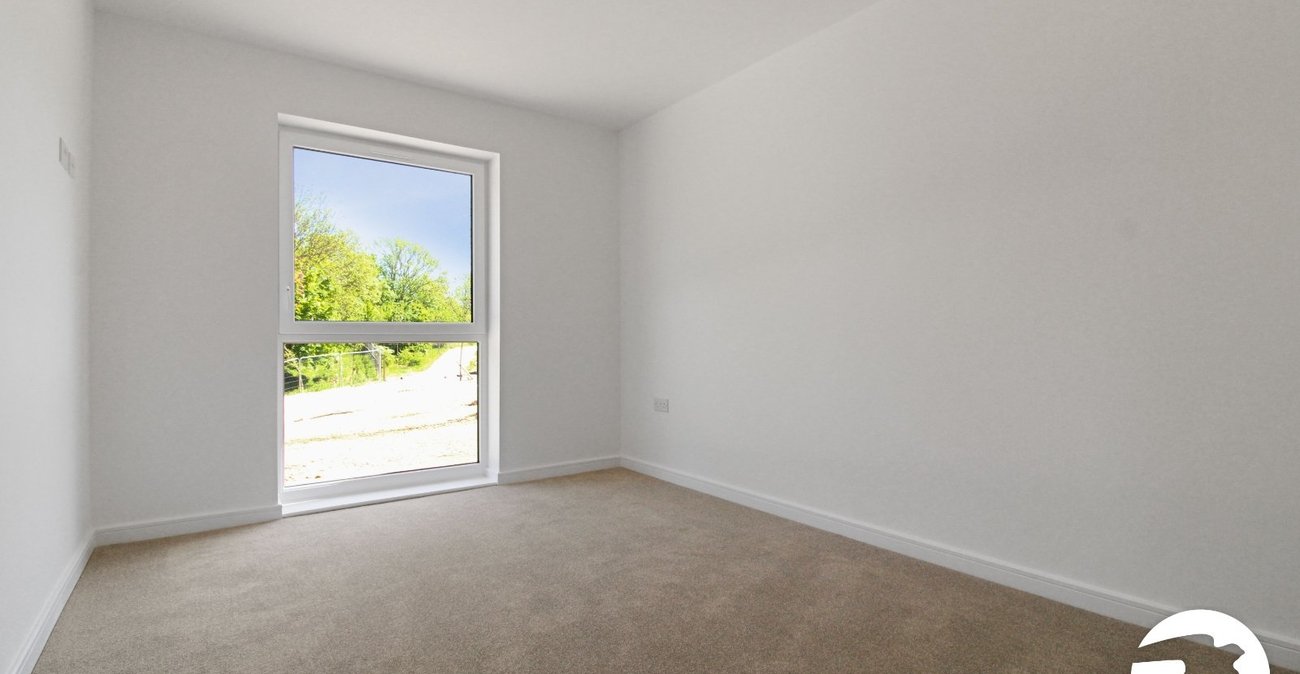 2 bedroom property to rent in Alkerden | Robinson Michael & Jackson