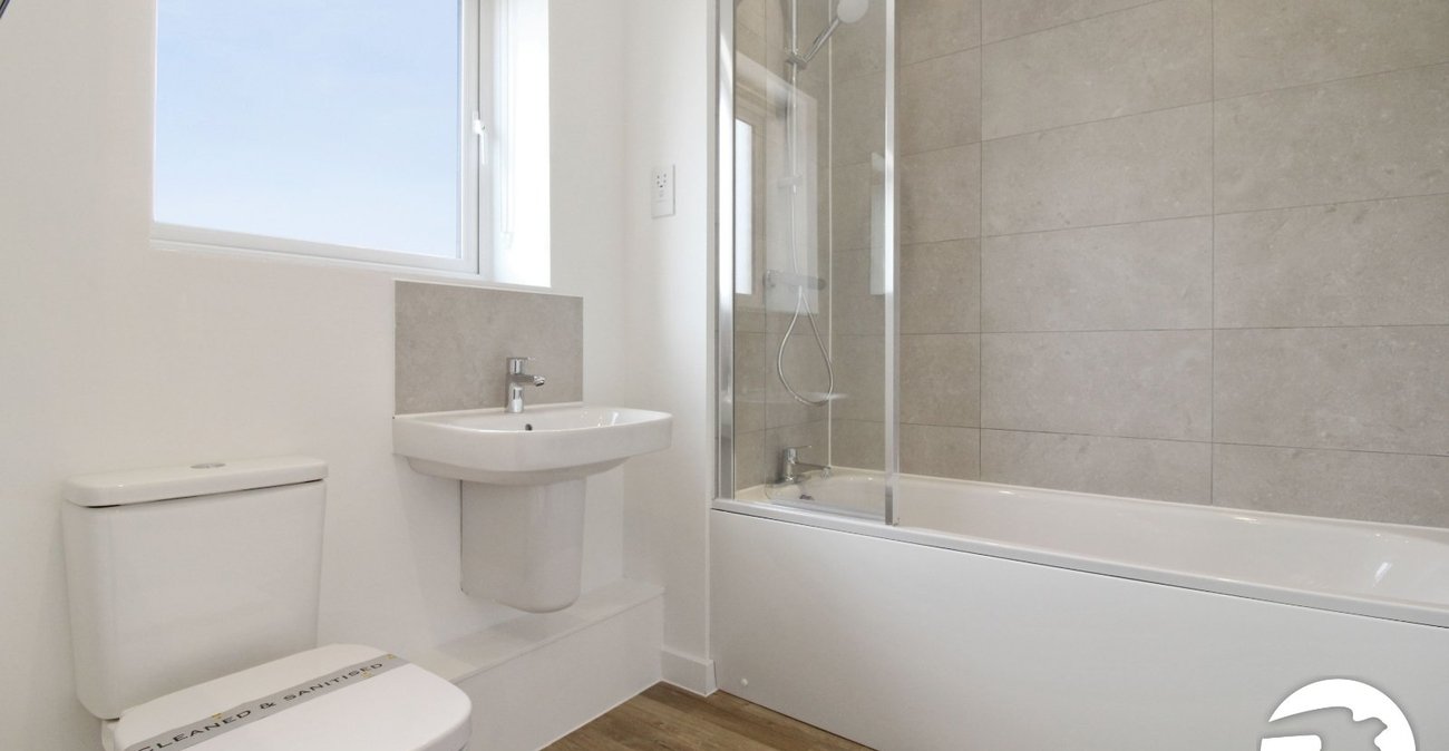 1 bedroom property to rent in Alkerden | Robinson Michael & Jackson