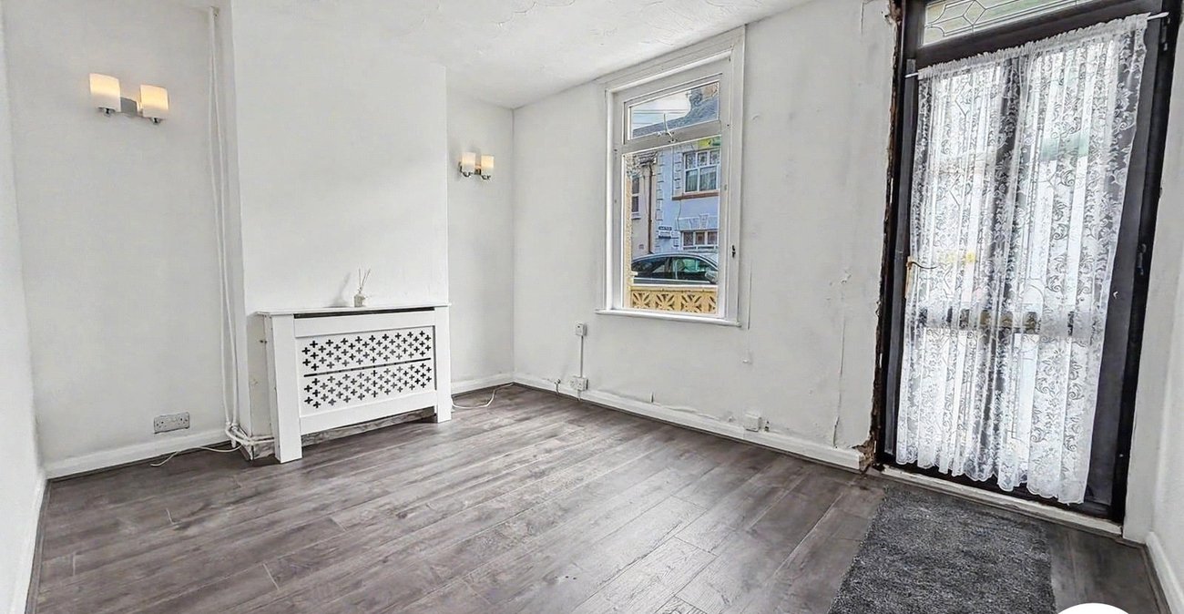 3 bedroom house to rent in Chatham | Robinson Michael & Jackson