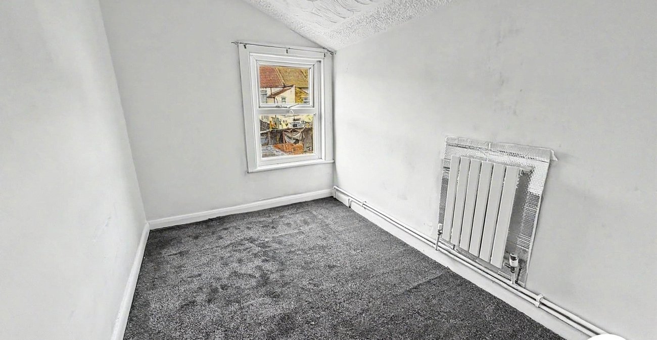 3 bedroom house to rent in Chatham | Robinson Michael & Jackson
