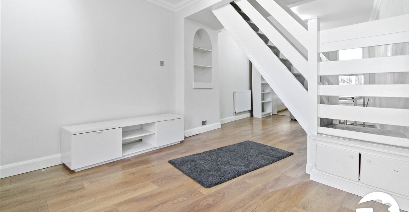 2 bedroom house to rent in Northfleet | Robinson Michael & Jackson