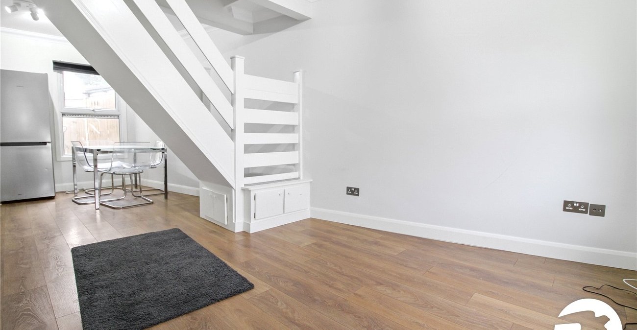 2 bedroom house to rent in Northfleet | Robinson Michael & Jackson