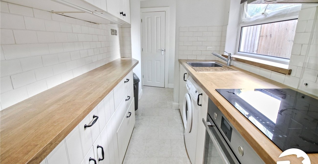 2 bedroom house to rent in Northfleet | Robinson Michael & Jackson