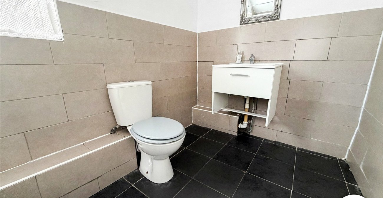 3 bedroom house to rent in Gillingham | Robinson Michael & Jackson