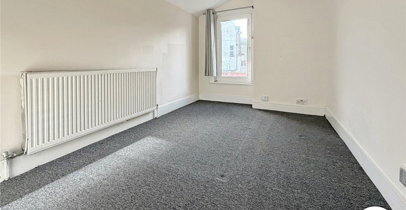 3 bedroom house to rent in Gillingham | Robinson Michael & Jackson