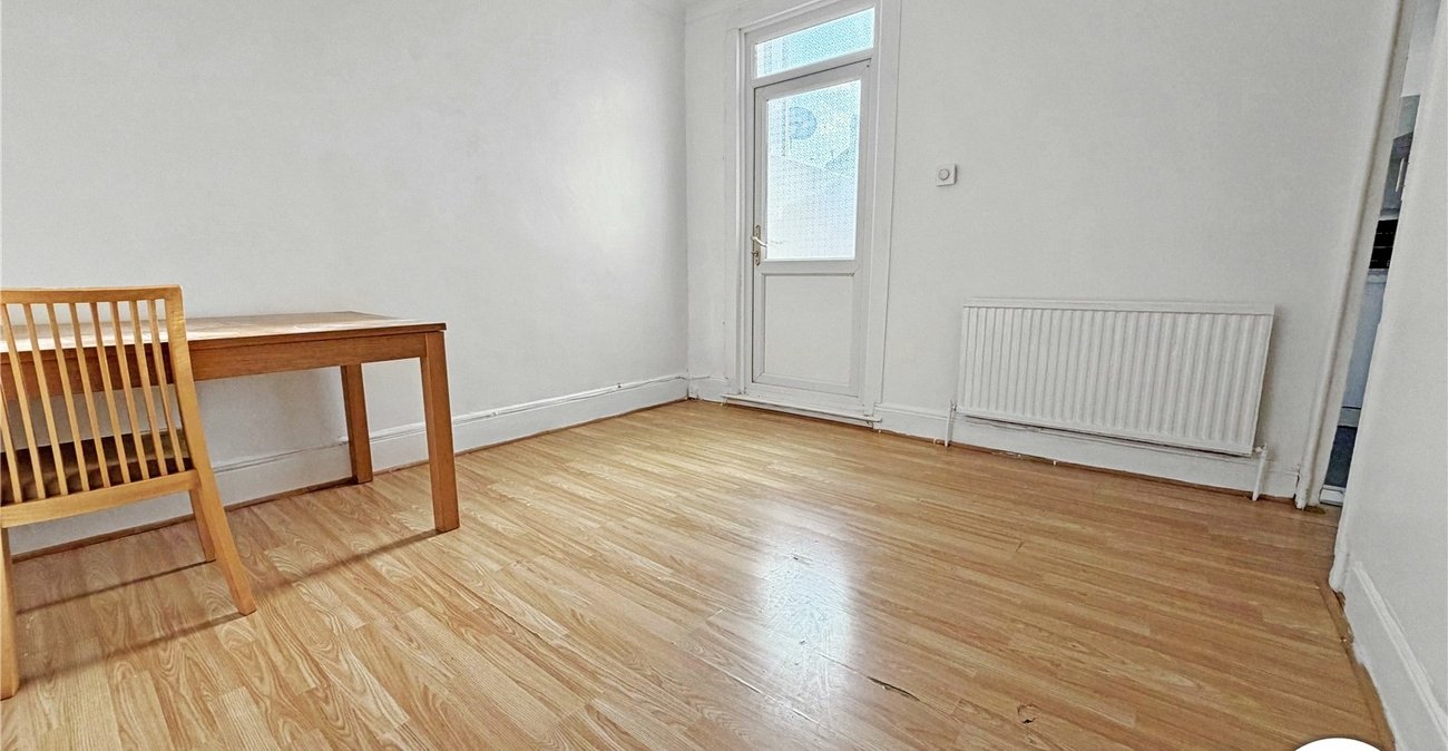 3 bedroom house to rent in Gillingham | Robinson Michael & Jackson