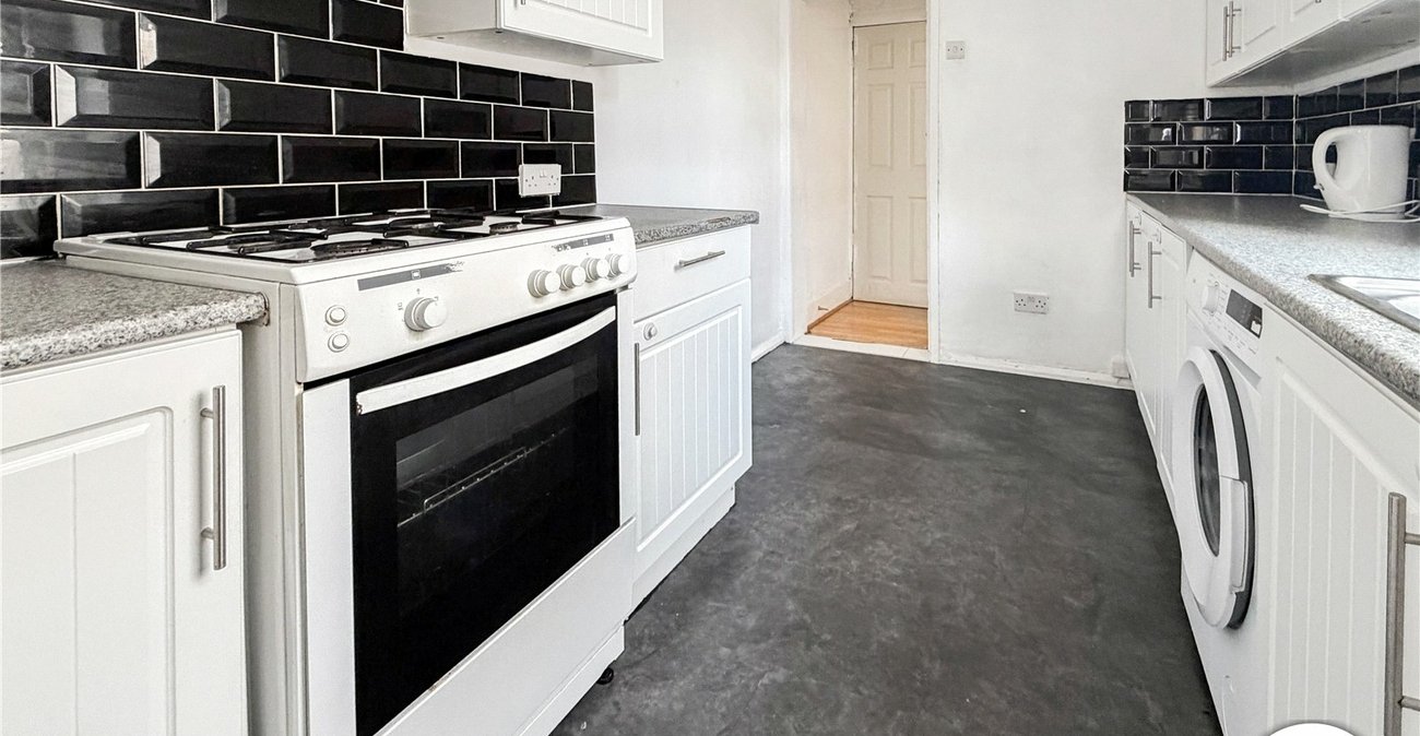 3 bedroom house to rent in Gillingham | Robinson Michael & Jackson