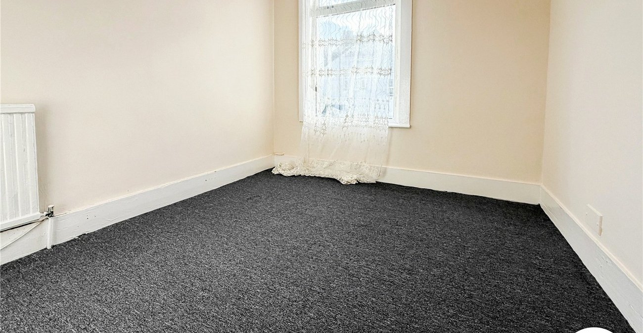 3 bedroom house to rent in Gillingham | Robinson Michael & Jackson