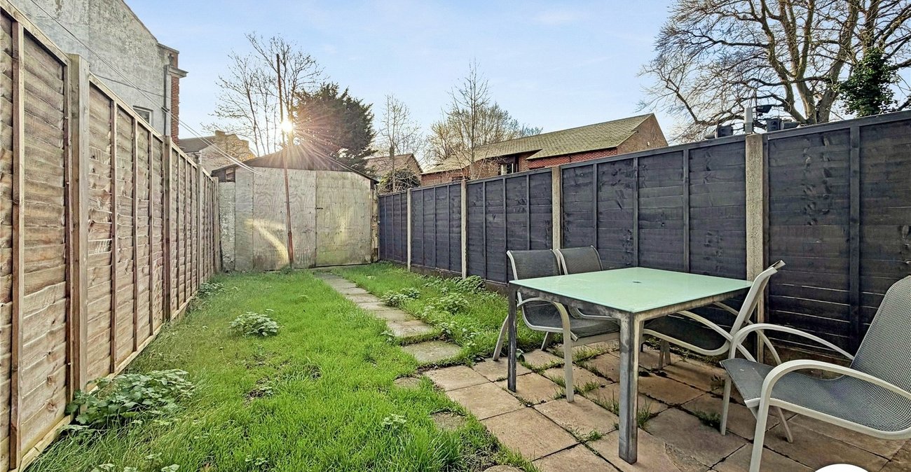 3 bedroom house to rent in Gillingham | Robinson Michael & Jackson