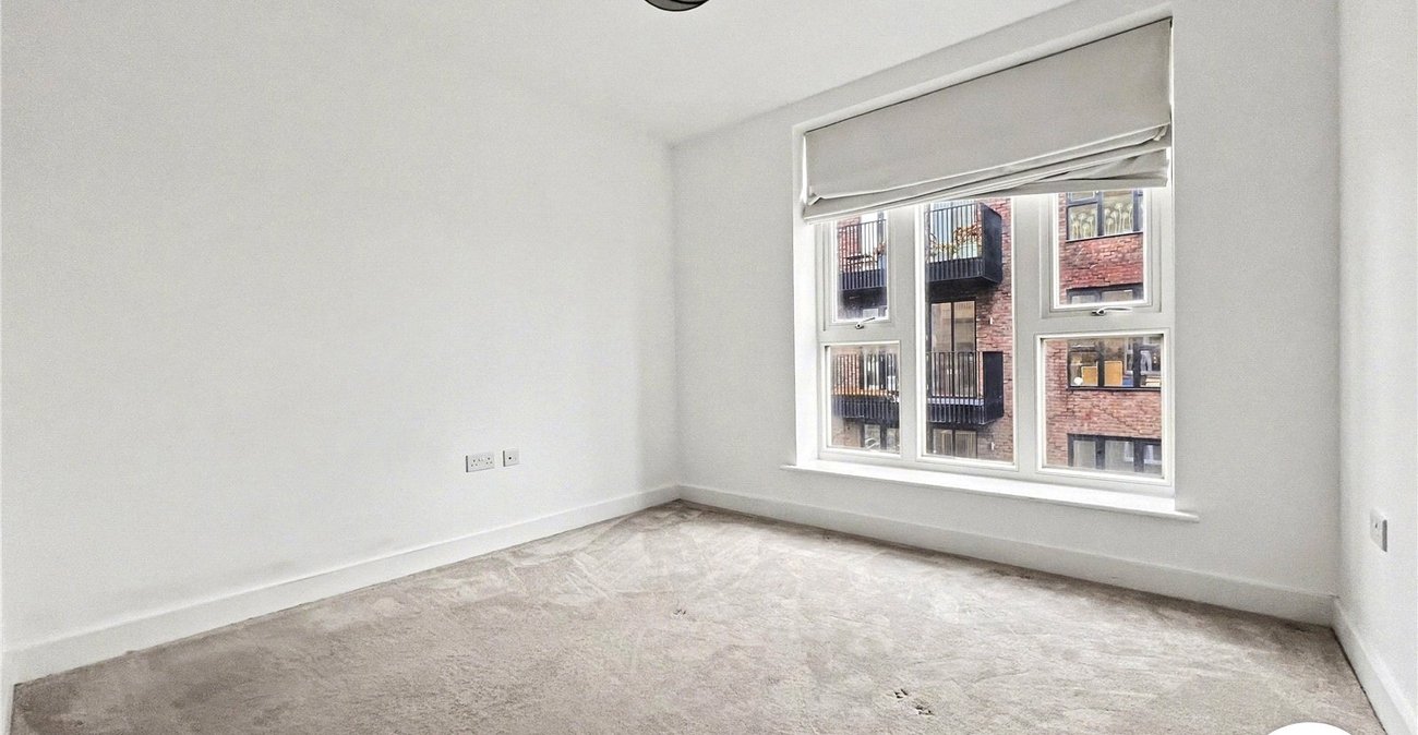 2 bedroom property to rent in Rochester | Robinson Michael & Jackson