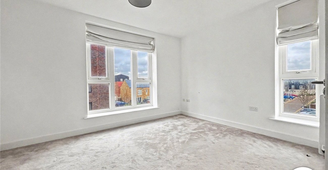 2 bedroom property to rent in Rochester | Robinson Michael & Jackson