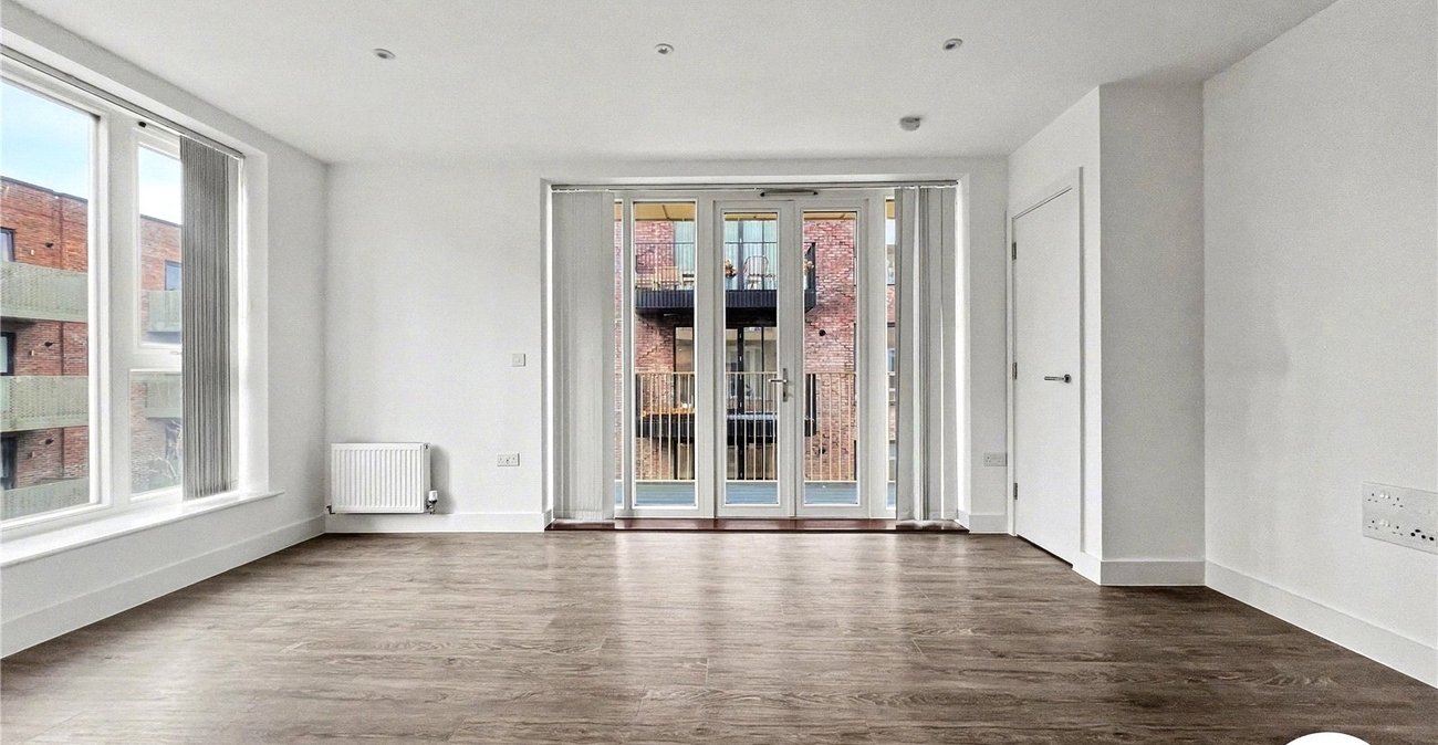 2 bedroom property to rent in Rochester | Robinson Michael & Jackson