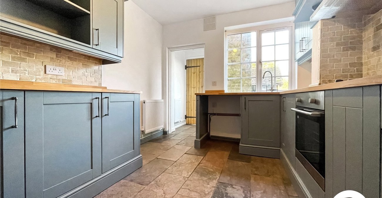 3 bedroom house to rent in Horton Kirby | Robinson Jackson