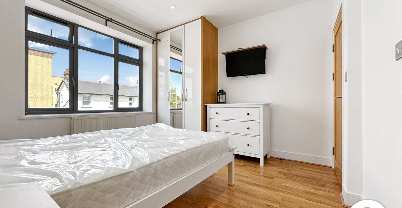 2 bedroom property to rent in Eltham | Robinson Jackson