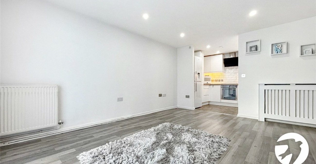2 bedroom property to rent in Orpington | Robinson Jackson