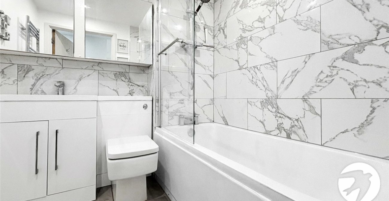 2 bedroom property to rent in Orpington | Robinson Jackson