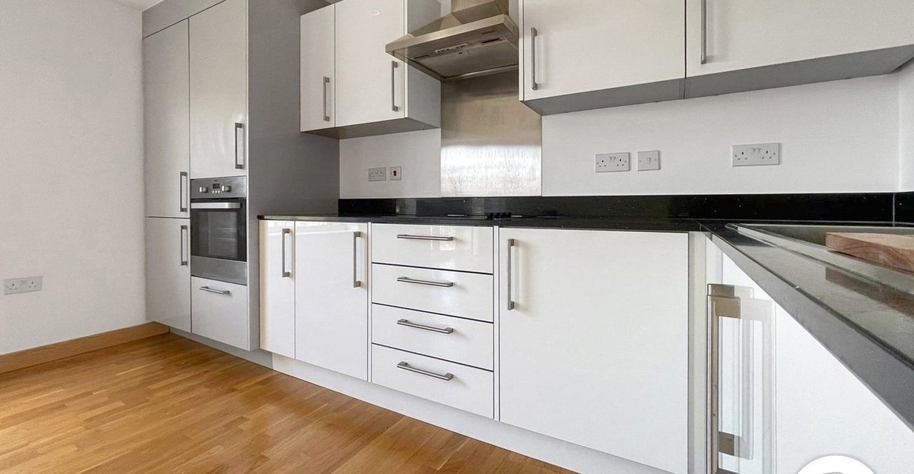 2 bedroom property to rent in Dartford | Robinson Jackson