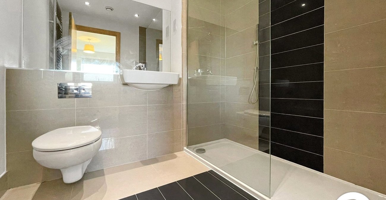 2 bedroom property to rent in Dartford | Robinson Jackson