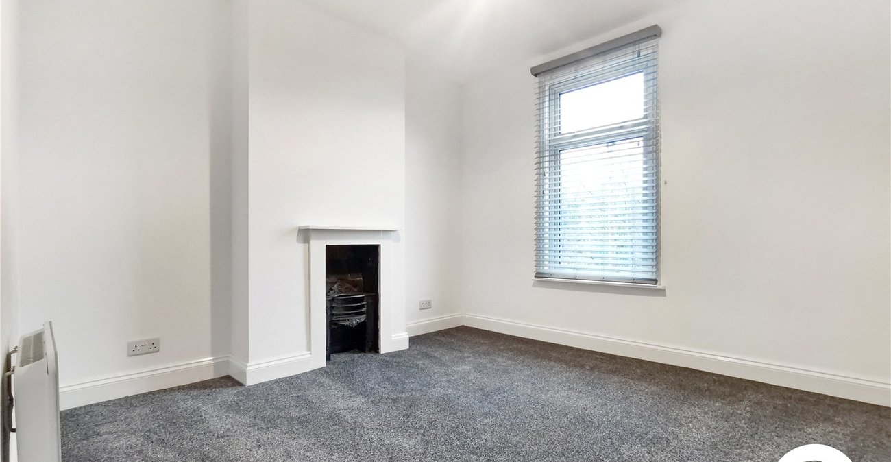 2 bedroom house to rent in Erith | Robinson Jackson