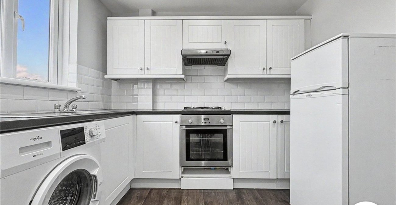 2 bedroom property to rent in Orpington | Robinson Jackson